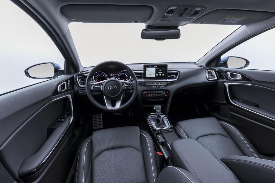 Торпедо Kia Ceed 2018 года  (WW) (фото 7 из 40)